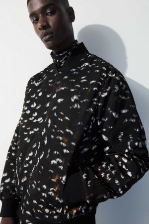 COS The Feather-Print Bomber Jacken Herren Schwarz | 9267-GECHW