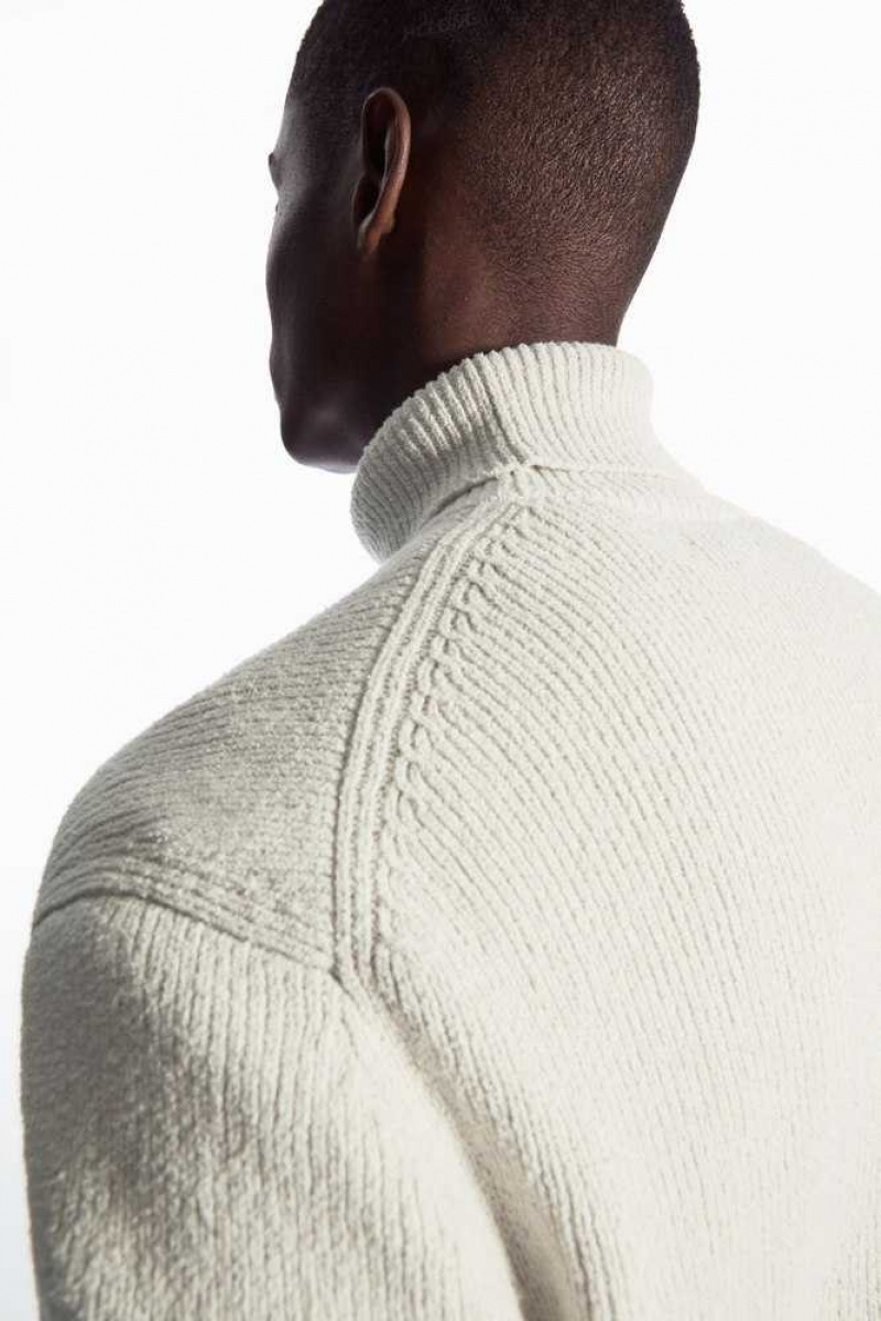 COS Bouclé-Knit Roll-Neck Jumper Strickwaren Herren | 9510-COEYF