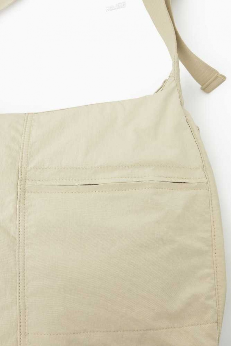 COS Slouchy Nylon Messenger Bag Taschen Herren Khaki | 0548-WFKOZ