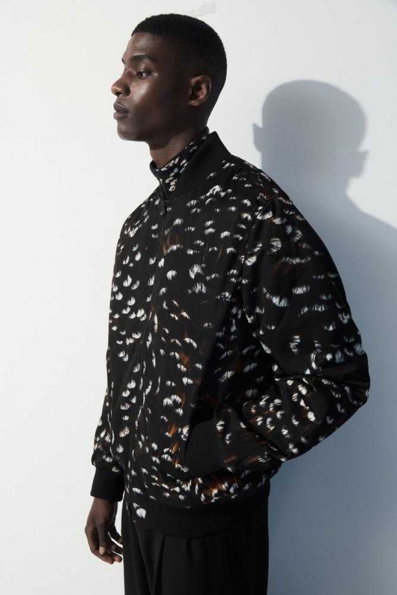 COS The Feather-Print Bomber Jacken Herren | 1743-YPVCX